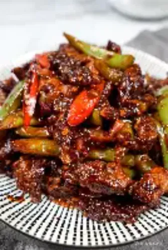 CHILLI BEEF